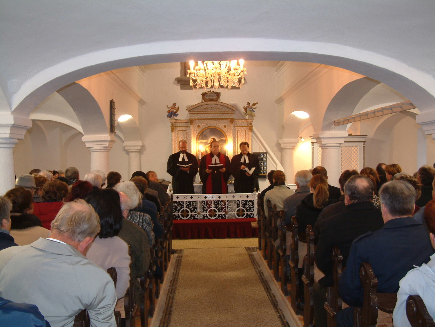 Épületfelújítások utáni hálaadás Dörgicsén