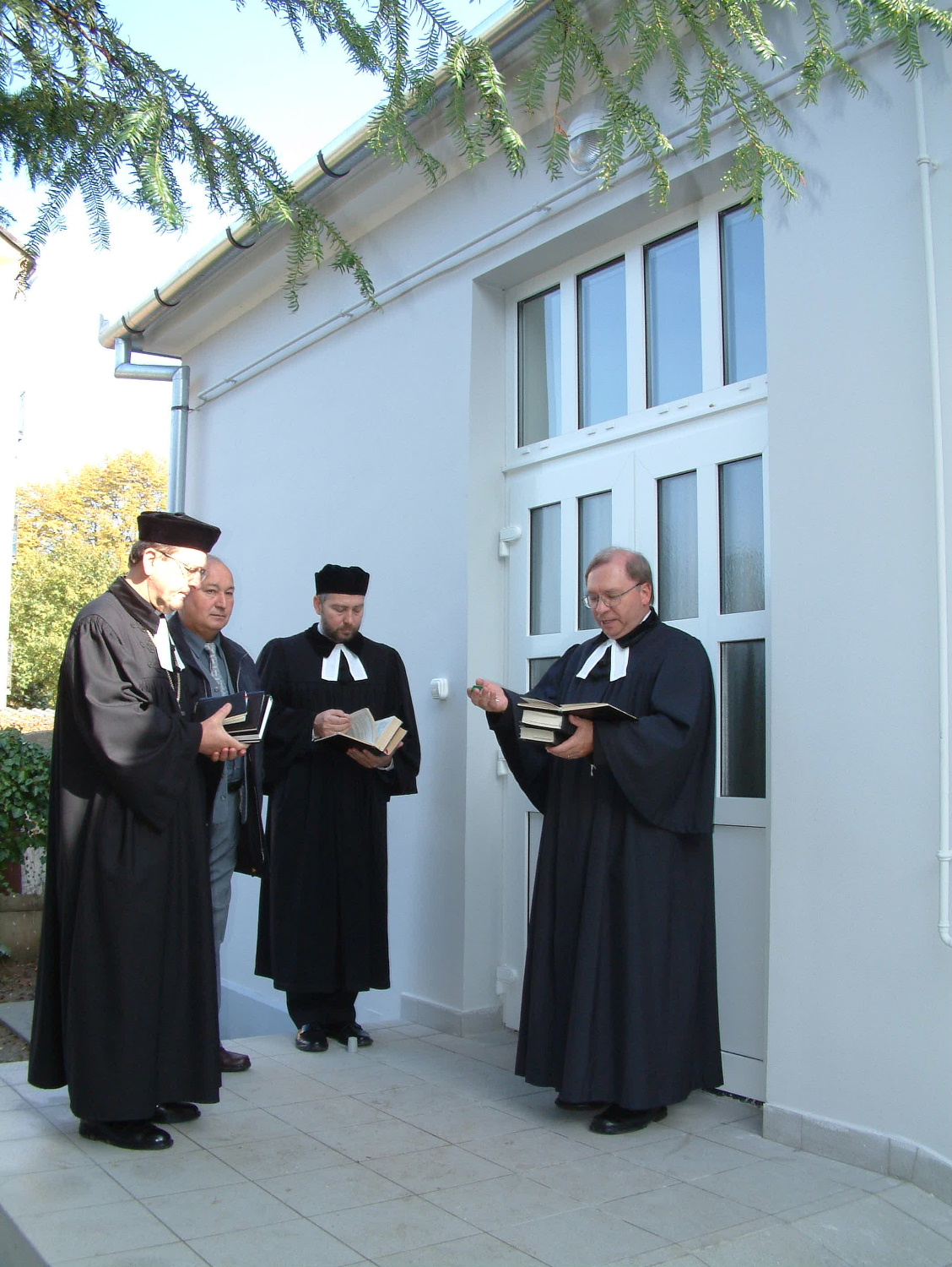 Gyülekezeti ház szentelése