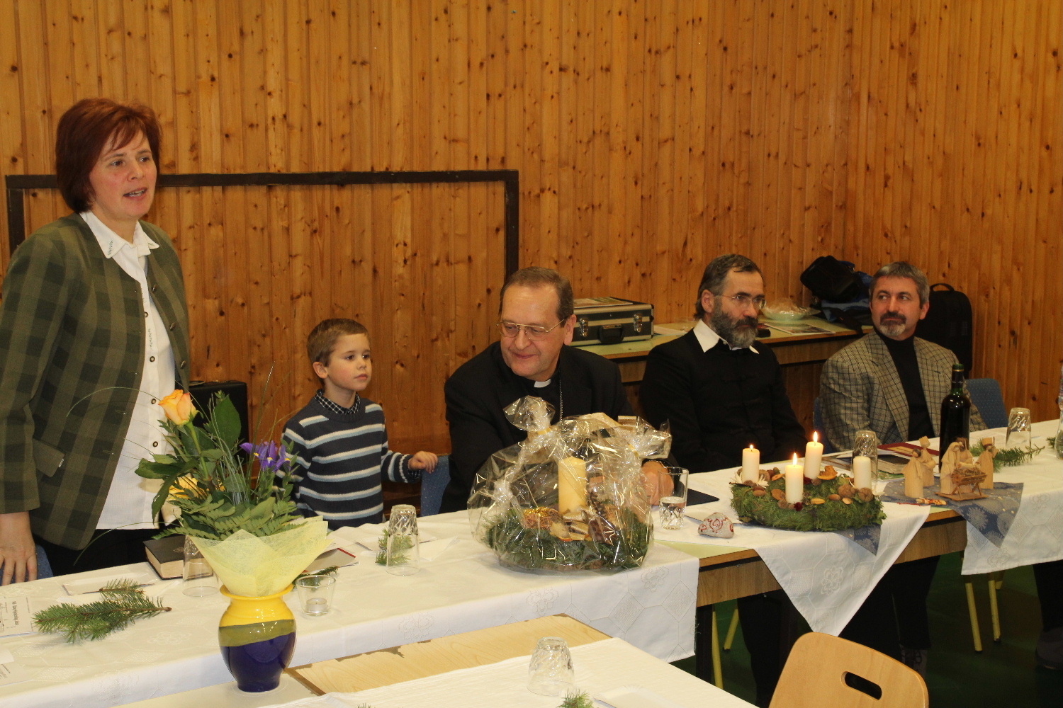 Köszöntés a szeretetvendégségen