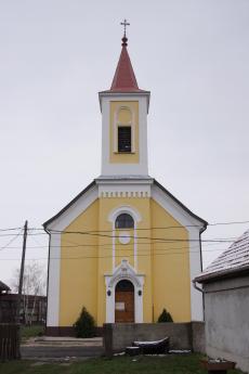 Csákvár, templom