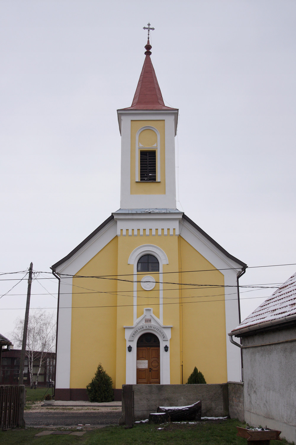 Csákvár, templom