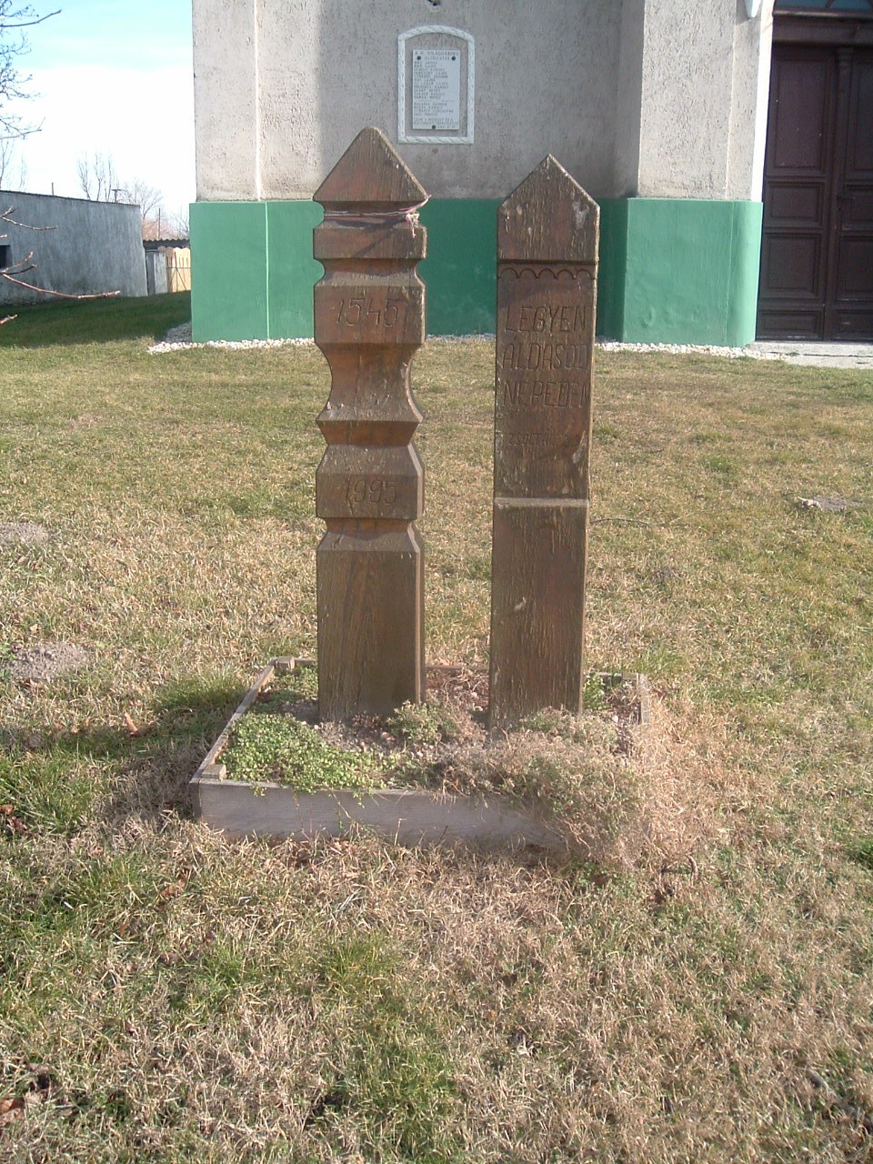 22