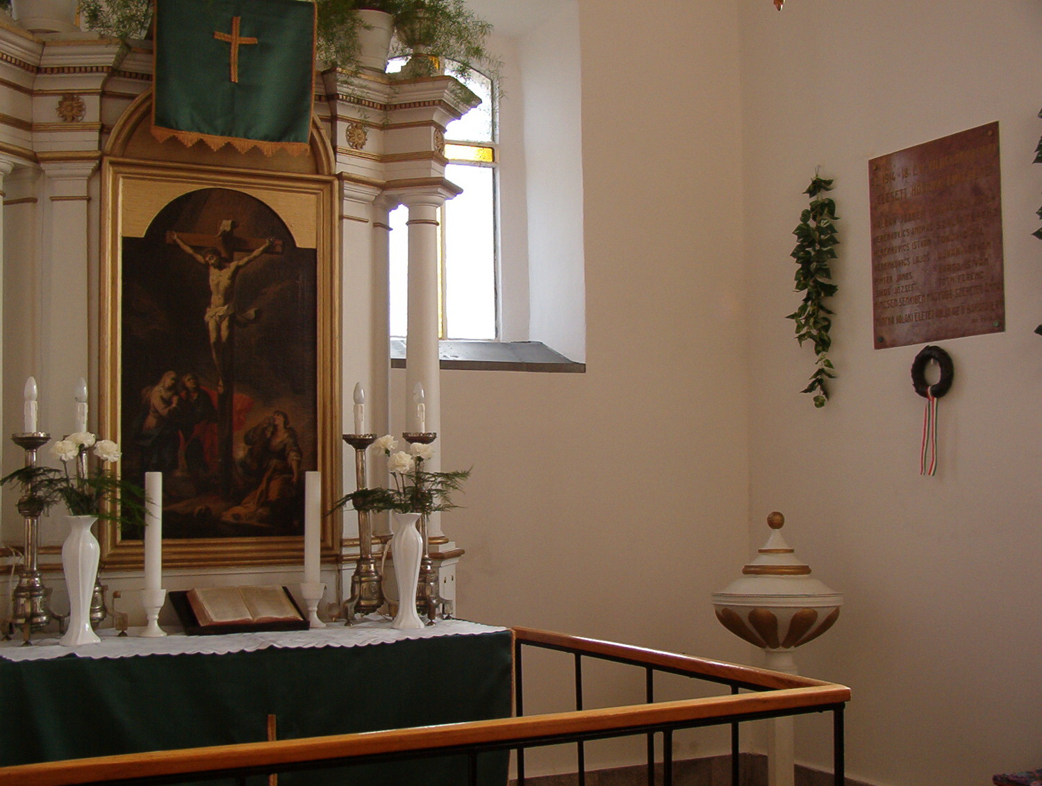 Győrszemere, oltár