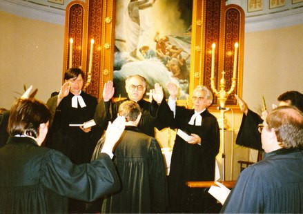 Lelkésziktatás, 1994