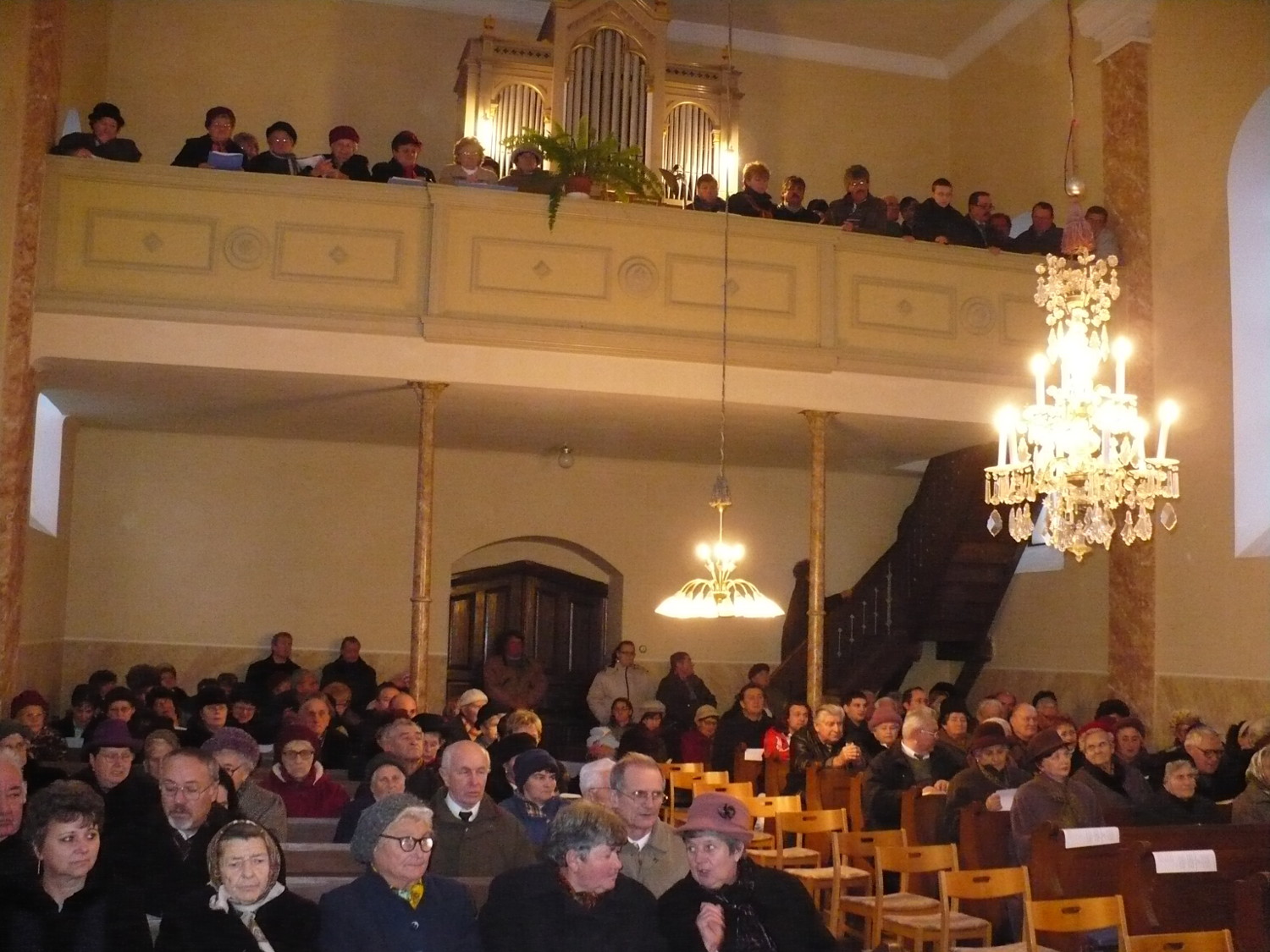 Nagygyimót, istentisztelet