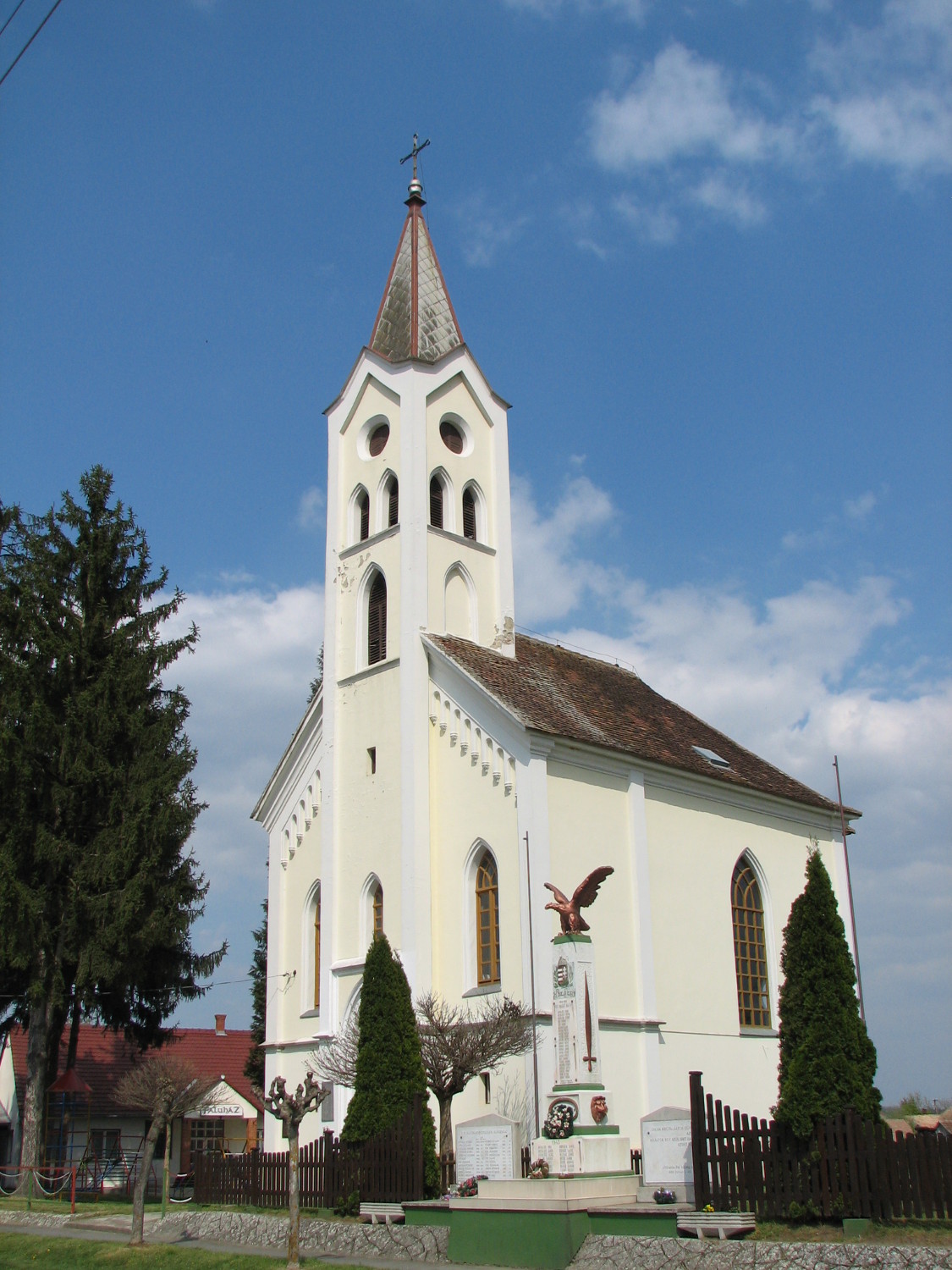Pati templom