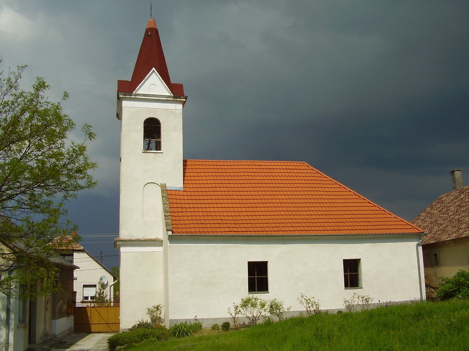 Tapolcafői templom