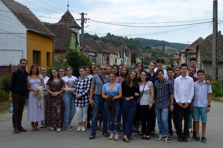 Erdélyt járó néptáncosok 1. Erdélyt járó néptáncosok 1.